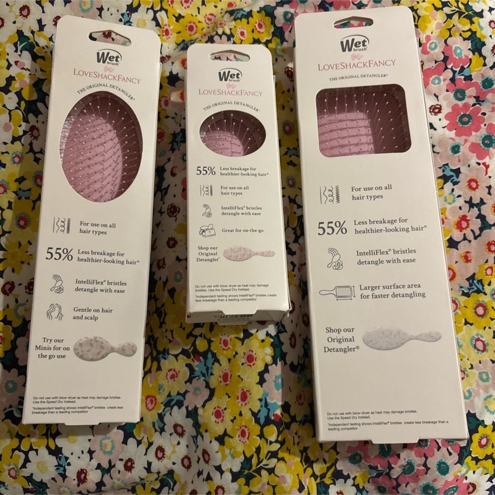 Set of 3 LoveShackFancy X Wet Brush Pink Brushes Rosa Beaux - Picture 3 of 3